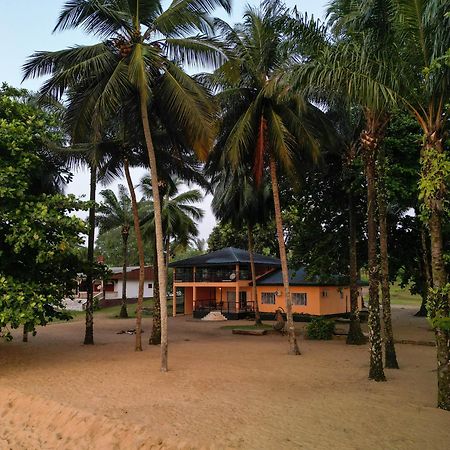 La Villa Lou, Musee Des Arts Grand Batangua Kribi Exteriör bild