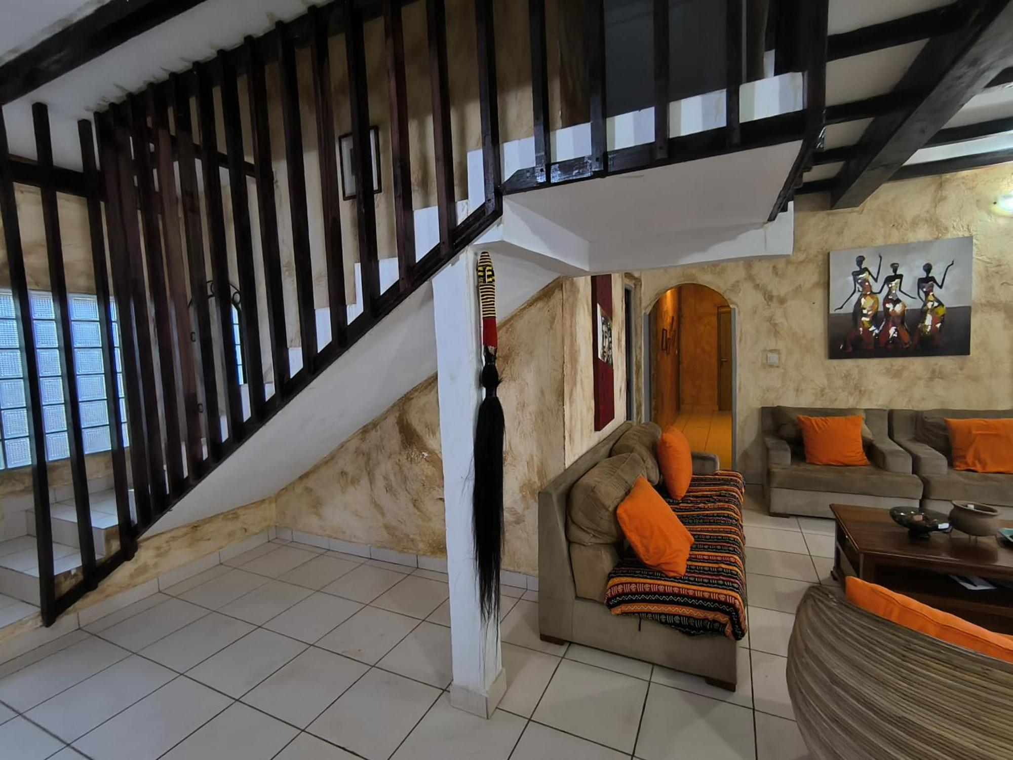 La Villa Lou, Musee Des Arts Grand Batangua Kribi Exteriör bild